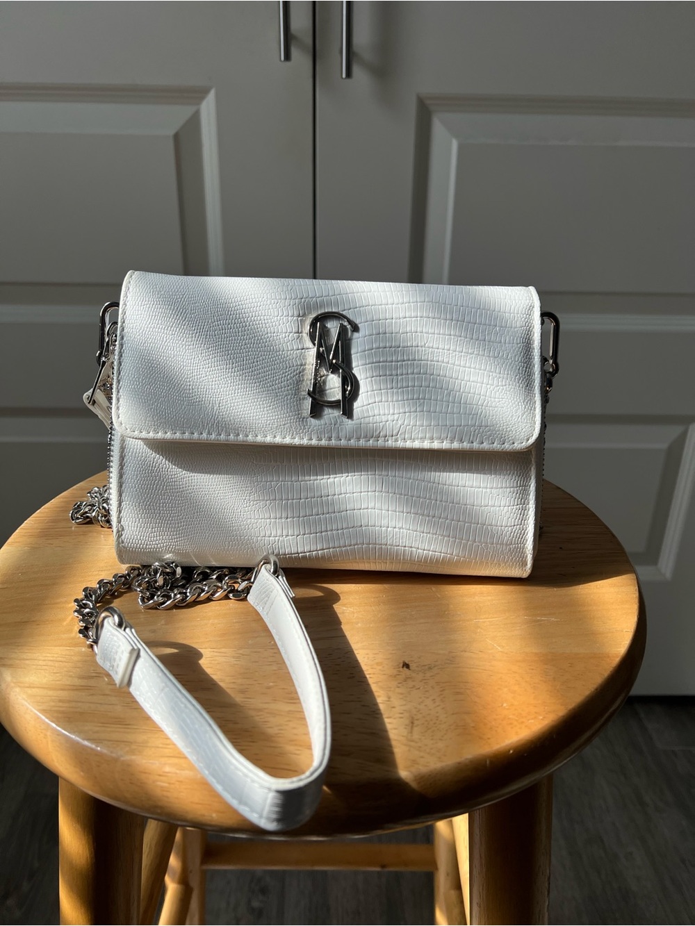 Steve Madden White Textured Crossbody with Silver Chain